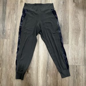 Lululemon Aligne joggers!